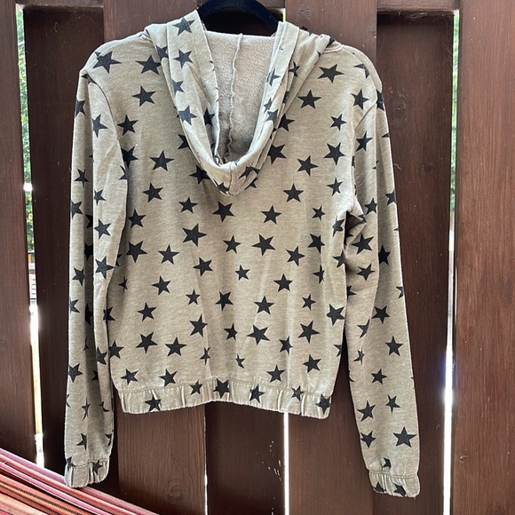 Superstar pullover hoodie - absolutely adorable and comfy! Like new! - Picture 4 of 4